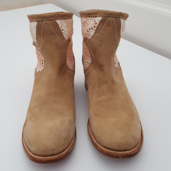 🛑SOLD🛑Freebird by Steven Leather Lace Boot - Picture 2 of 8